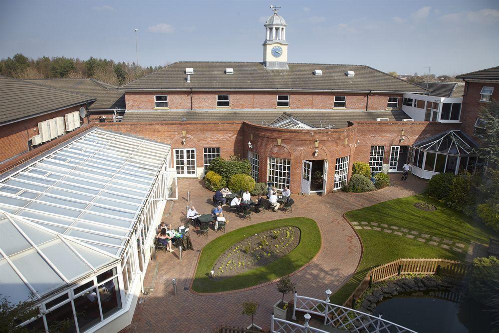 Village Hotel Chester St David'S Ewloe Dış mekan fotoğraf