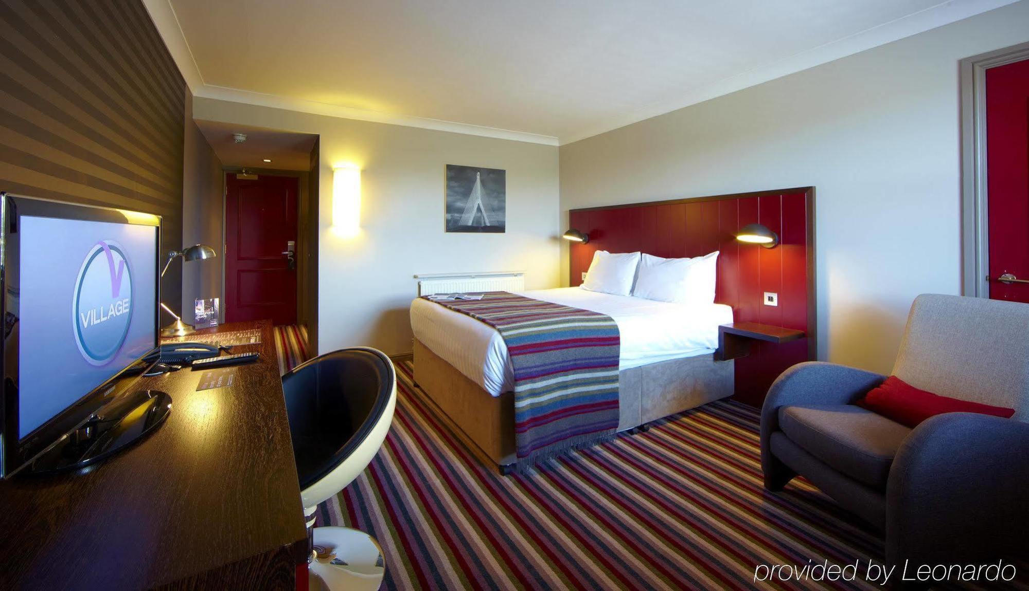 Village Hotel Chester St David'S Ewloe Dış mekan fotoğraf