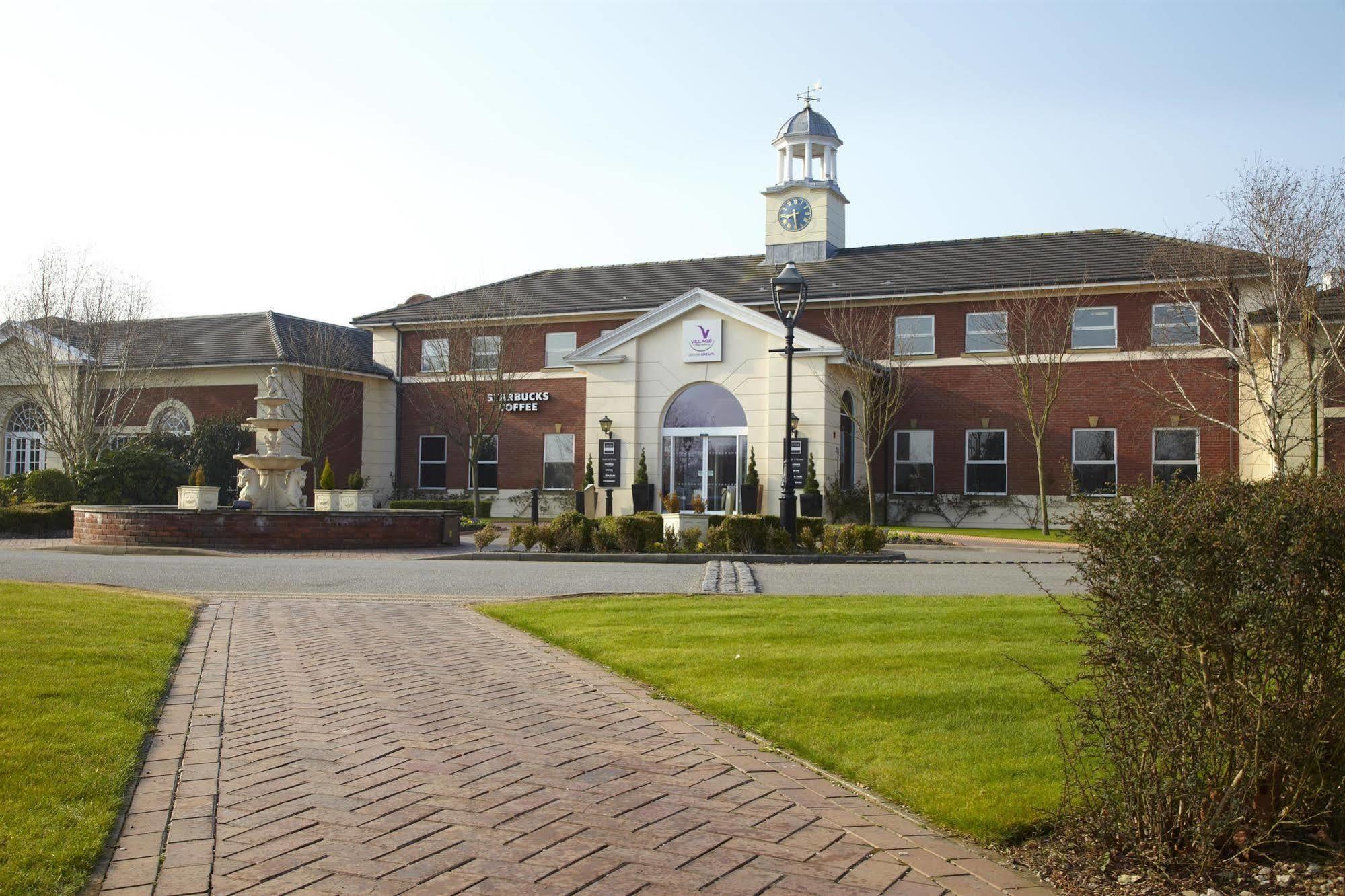 Village Hotel Chester St David'S Ewloe Dış mekan fotoğraf